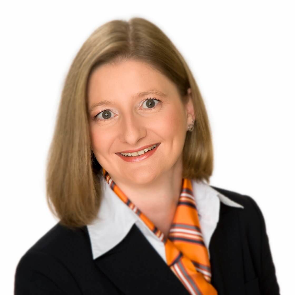 Dr. med. Sonya Hierneis - Augenärztin bei MUNICH EYE Augenzentrum München