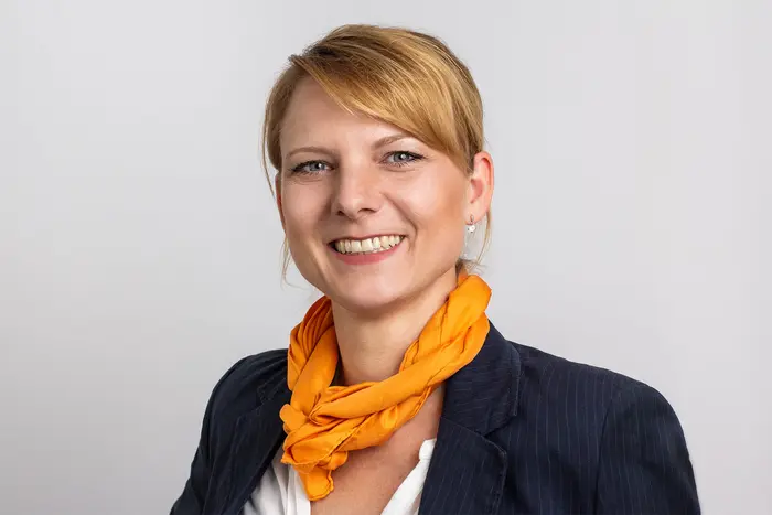 Sandra Hilz Sandra Hilz - Staatlich geprüfte Augenoptikerin/M.A. Germanistik/Marketing im Gesundheitswesen