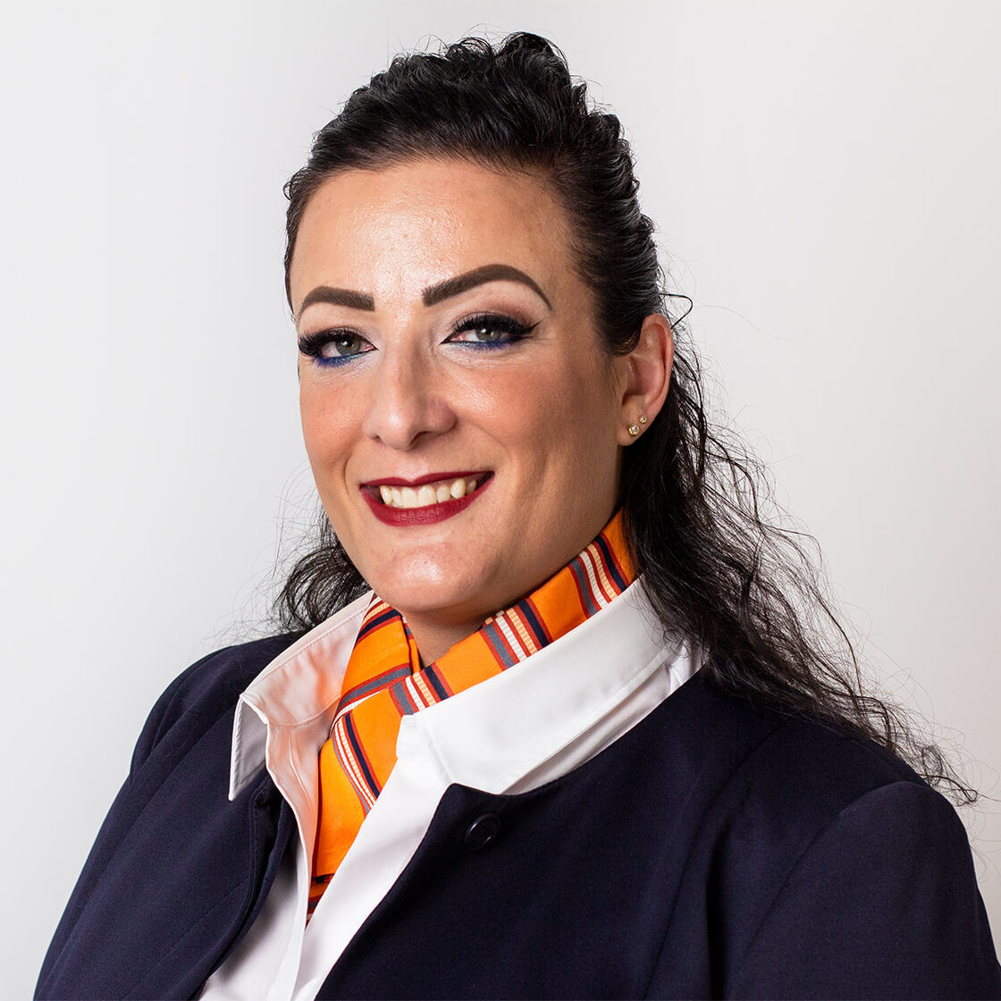 Nina Vrhovac Nina Vrhovac - Staatlich geprüfte Augenoptikerin