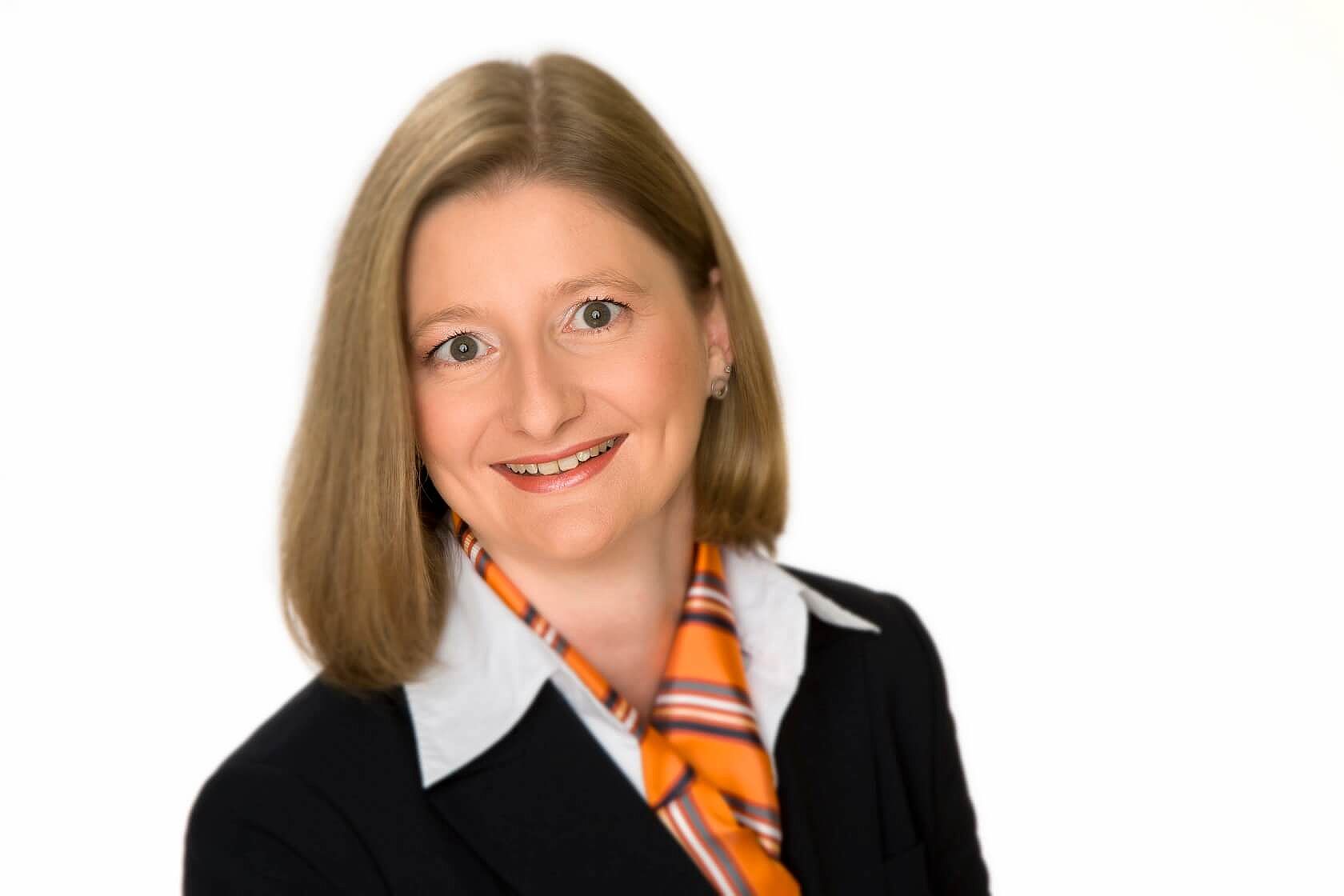 Dr. med. Sonya Hierneis - Augenärztin bei MUNICH EYE Augenzentrum München Dr. med. Sonya Hierneis - Augenärztin bei MUNICH EYE Augenzentrum München