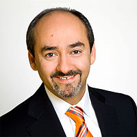 Prof. h.c.* Dr. Amir-Mobarez Parasta - Leitender Augenchirurg bei MUNICH EYE